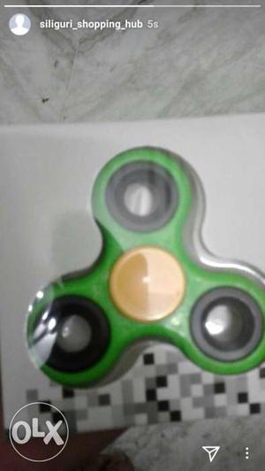 Green And Black Fidget Spinner With Box