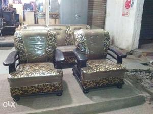 New sofa set on sale at 8k come first and serve first