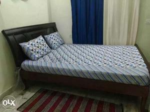 Queen size (5*6) bed with mattress without storage