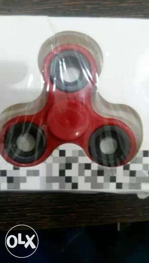 Red And Black 3-blade Fidget Spinner With Box