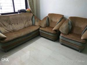 Royal and designed Sofa set on sell