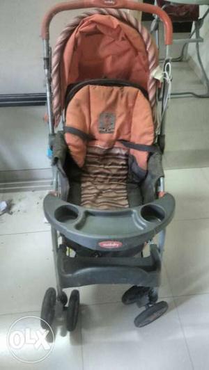 Toddler's Black And Beige Stroller