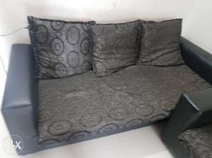 Urgent - Fantastic Sofa set very good condition. FEEL