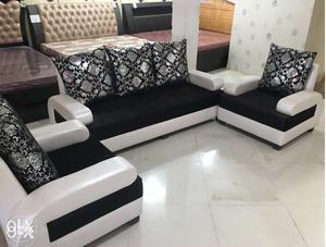 WONDERFUL new Sofa set - (3+1+1)