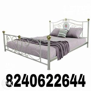 White Metal Bed Frame With Ray Bedding Set