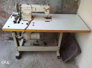 White Osera Sewing Machine