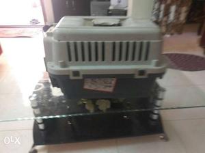 6months old cat carrier on very good condition