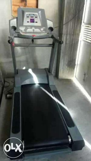 Ac treadmill fully commercial viva brand 1.year