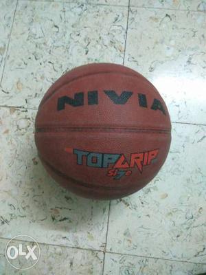 Basketball nivia top grip size7