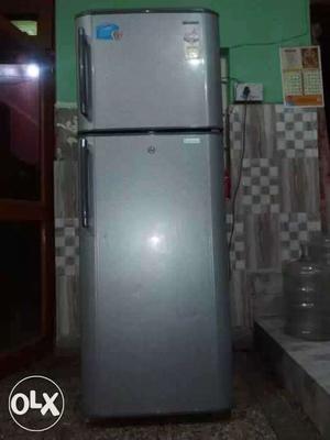 Bijli kam khata hai. 4 star Samsung double door fridge.