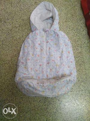Carry bag for a new born baby to protect it this