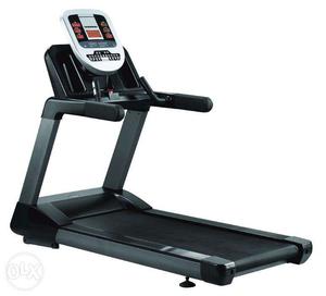 Commercial Motorised Treadmill with 250Kg User Wgt & 4Hp AC