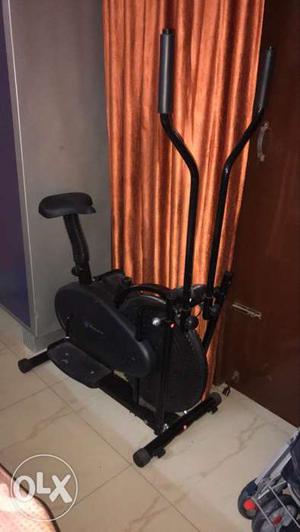 Elliptical in good working condition(price negotiable)