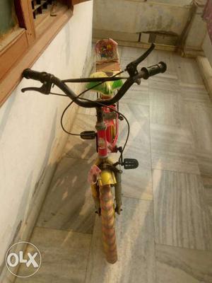 Kids bicycle in good running condition.