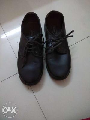 School shoes in very good condition. size 4. for std 6th n