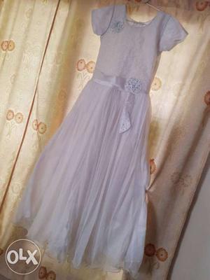 Snow white embroided party gown. Size 10 to 12