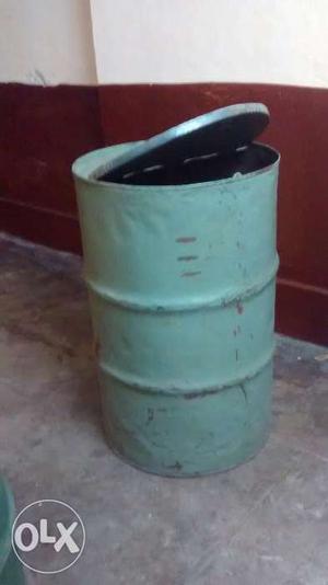 1 metal barrel drum for storage