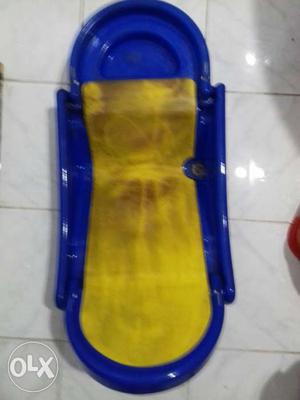 Baby bath tub for toddler