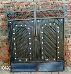 Heavy gate for sale, good condition