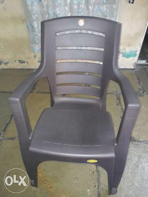 New chair 1 month used only fine comfert