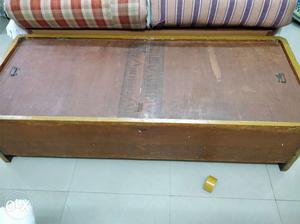 Single bed best condition with storage.sheesham n