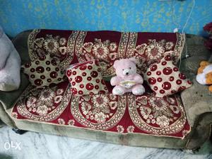 Sofa Set 5 seater in Good condition with Sofa