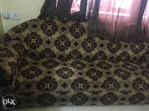 Sofa in cosmetic conditionat throw away price