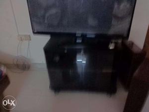 TV stand /showcase used (2)