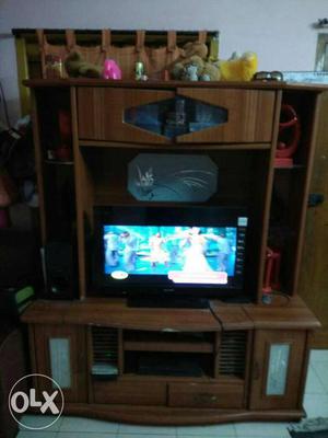 Very Good condition TV with show case