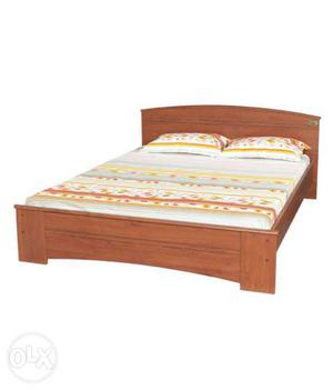 Zuari queen size bed without mattresses