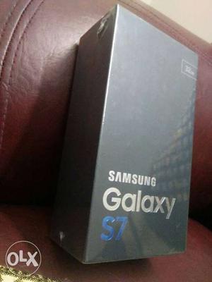 BRAND NEW Samsung Galaxy S7 32GB Black Unopened NEW 4GB
