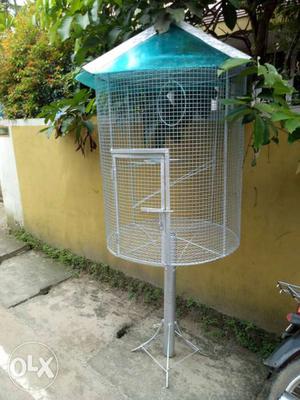 Cylindrical White Wired Pedestal Bird's Cage