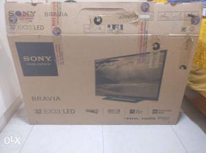 Sony BRAVIA 32 inch LED TV. Comes packed with