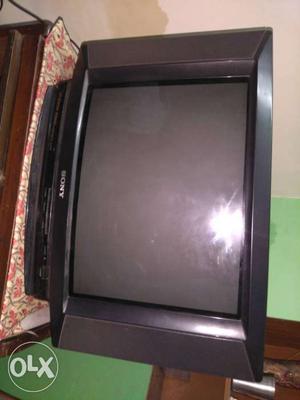 Sony Widescreen CRT Television good condition