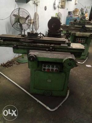 Tool & cutter grinding machine