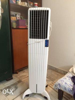 White Tower Air Conditioner