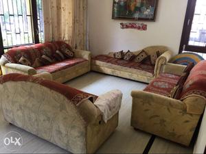 11 seater sofa in good condition