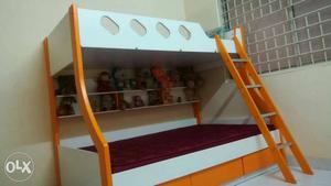 2 years old bunk bed in very good condition with