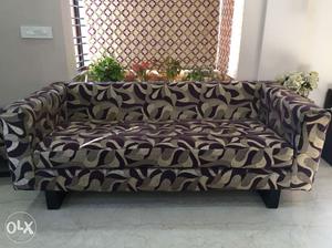 3 seater sofa with 2 pcs of Puff to sell