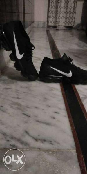 Black Nike Low-top Shoes