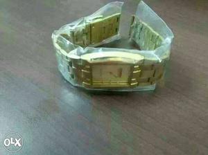 Brand new quartz watch not a single day used in