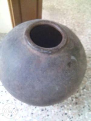 Brown Clay. Very very old.six