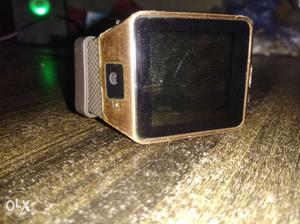 Buy j star smart watch you insert a micro GSM SIM