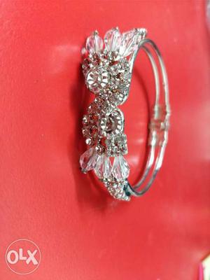 Diamond Embellish Silver-colored Bangle