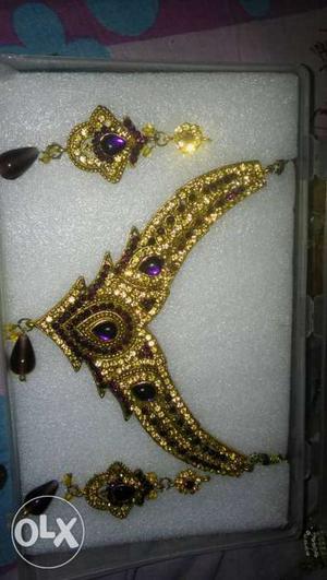 Gold- Purple Necklace With Earrings 1 time used urgent sale