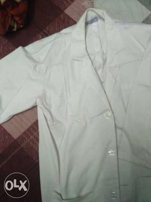 Labcoat (in good condition) white in color not