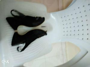 New black sandles for just only 800 rs