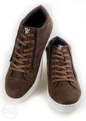 Pair Of Brown Low-top Sneaker Shoes