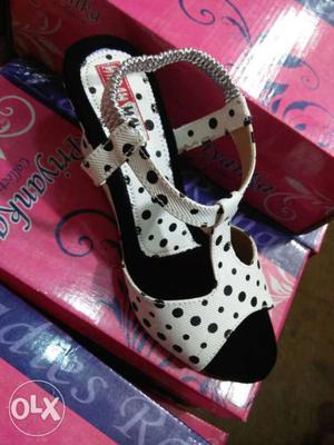 Paired Women's White And Black Polka Dot Open Toe Wedge