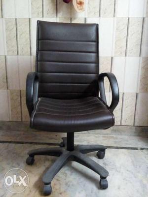 Quilted Black Leather Padded Rolling Armchair